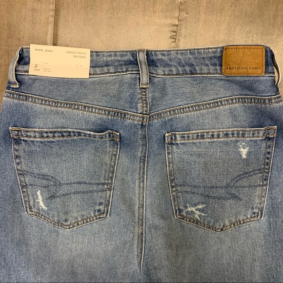 NWT American Eagle high waisted mom jeans - Picture 7 of 7